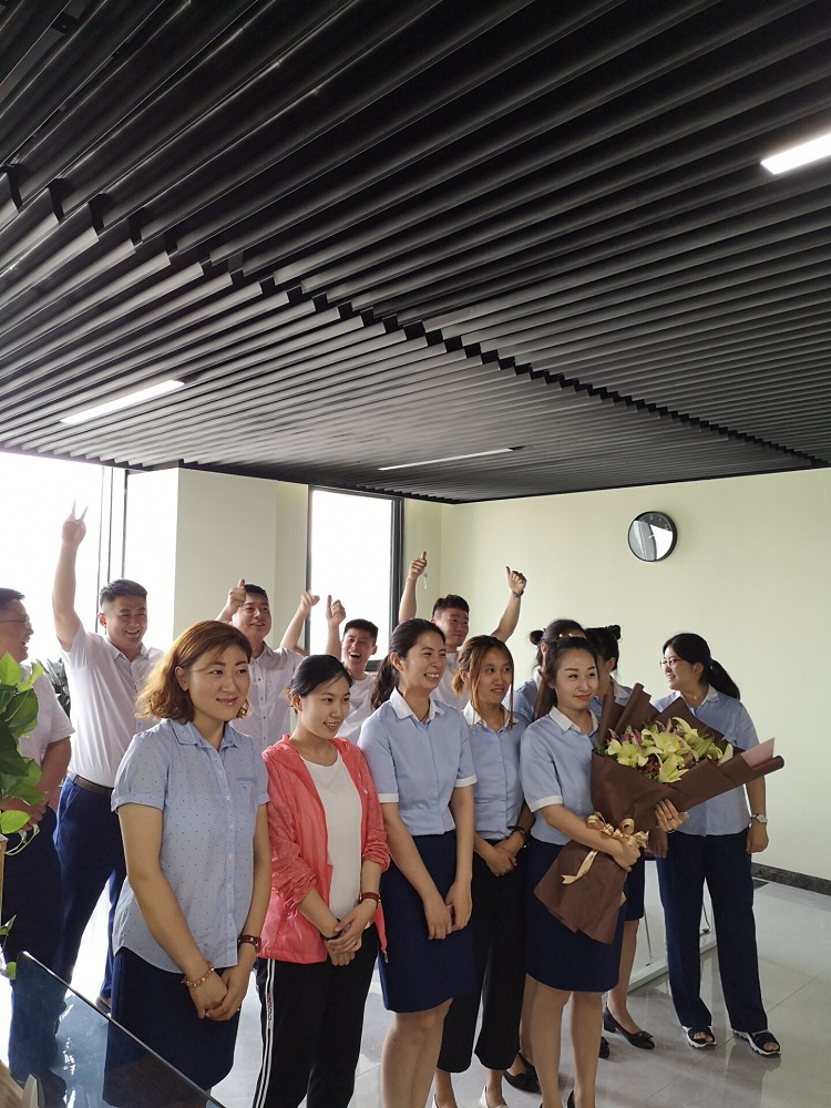 我們的業(yè)務(wù)團(tuán)隊(duì)